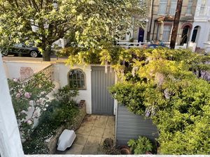 Photo 19- click for photo gallery